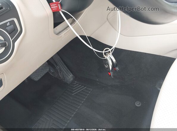 WDC0G4KB2HF237156 2017 MERCEDES-BENZ GLC 300 Light Blue Առջևի վահանակի տեսք