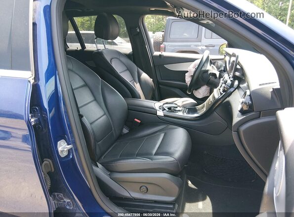 WDC0G4KB2HF242843 2017 MERCEDES-BENZ GLC 300 Blue Вид салону спереду