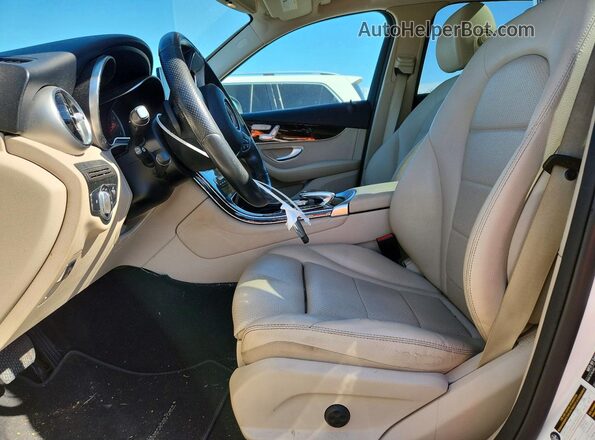 WDC0G4KB2JV050205 2018 MERCEDES-BENZ GLC-CLASS Белый Вид салона спереди