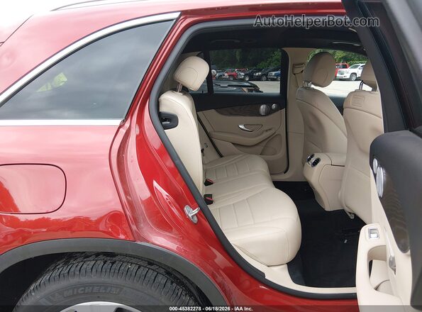 WDC0G4KB3JV105745 2018 MERCEDES-BENZ GLC 300 Red VIN sticker view