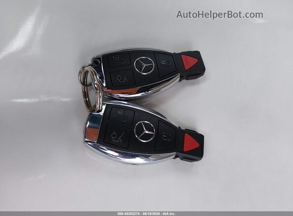 WDC0G4KB3JV105745 2018 MERCEDES-BENZ GLC 300 Red Dashboard view