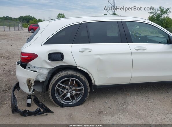 WDC0G4KB3JV114297 2018 MERCEDES-BENZ GLC 300 White Front view