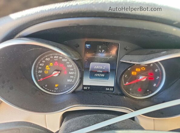 WDC0G4KB4JV067362 2018 MERCEDES-BENZ GLC-CLASS White Widok zestawu wskaźników