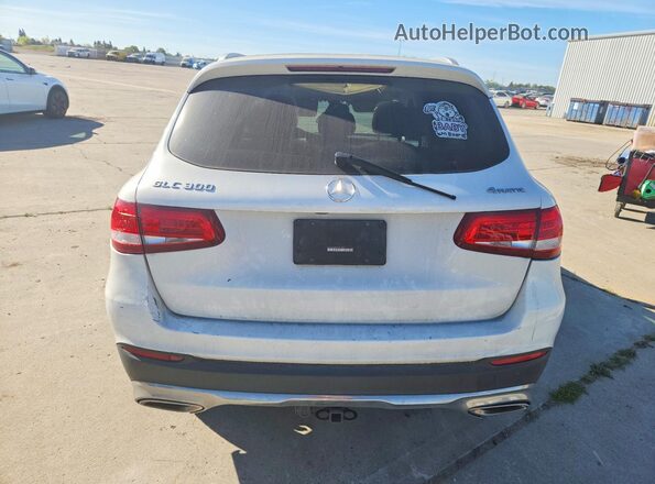 WDC0G4KB4JV067362 2018 MERCEDES-BENZ GLC-CLASS White Widok z tyłu