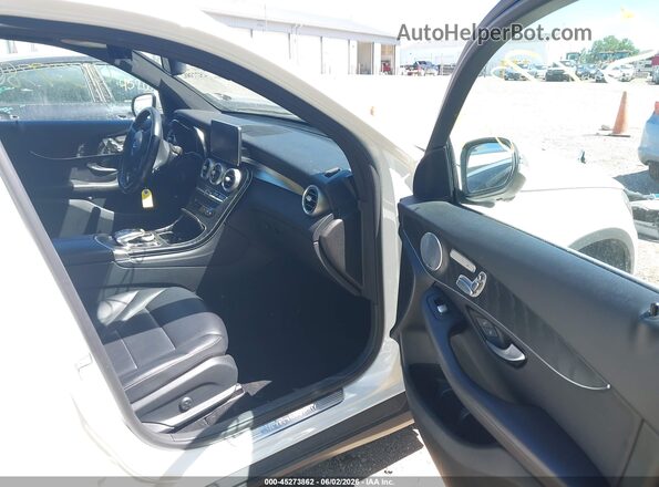 WDC0G4KB4JV069998 2018 MERCEDES-BENZ GLC 300 Белый Вид салона спереди