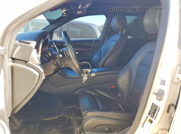WDC0G4KB4JV093220 2018 MERCEDES-BENZ GLC-CLASS White Widok wnętrza z przodu