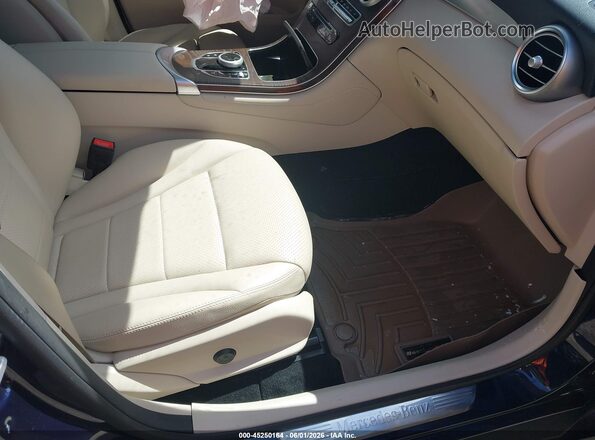 WDC0G4KB4JV113059 2018 MERCEDES-BENZ GLC 300 Blue წინა სალონის ხედი