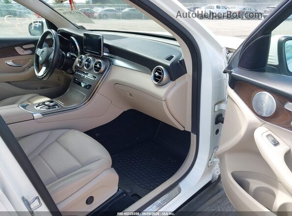 WDC0G4KB5KF660241 2019 MERCEDES-BENZ GLC 300 White Вид салону спереду