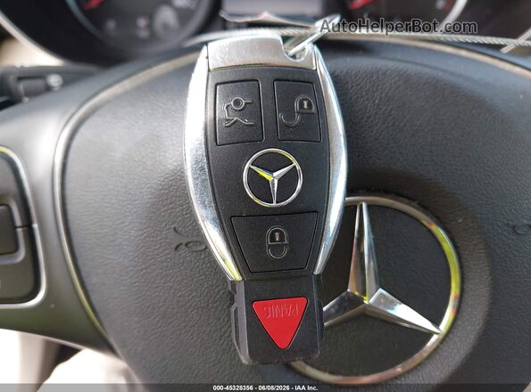 WDC0G4KB5KF660241 2019 MERCEDES-BENZ GLC 300 White Вид панелі приладів