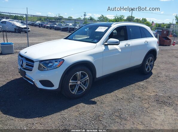 WDC0G4KB6HF116016 2017 MERCEDES-BENZ GLC 300 Белый Передняя левая четверть