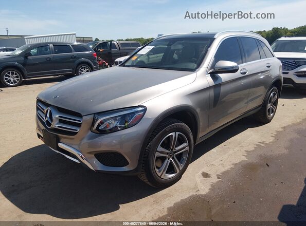 WDC0G4KB7KF598650 2019 MERCEDES-BENZ GLC 300 Silver Առջևի ձախ երեք քառորդ տեսարան