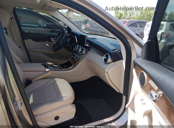 WDC0G4KB7KF598650 2019 MERCEDES-BENZ GLC 300 Silver Սալոնի դիմացի տեսք