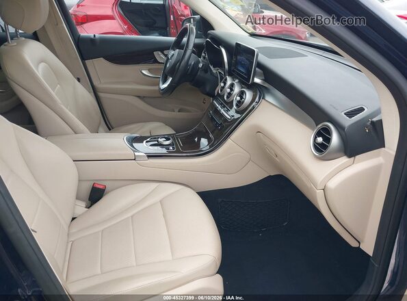 WDC0G4KB8HF198010 2017 MERCEDES-BENZ GLC 300 Blue წინა სალონის ხედი