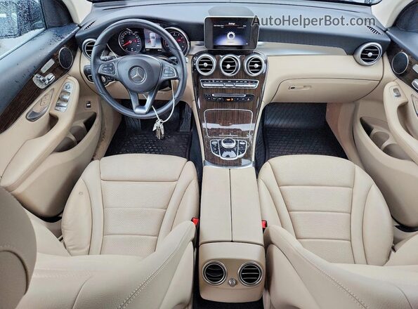 WDC0G4KB8JV026328 2018 MERCEDES-BENZ GLC-CLASS Синий Вид панели приборов