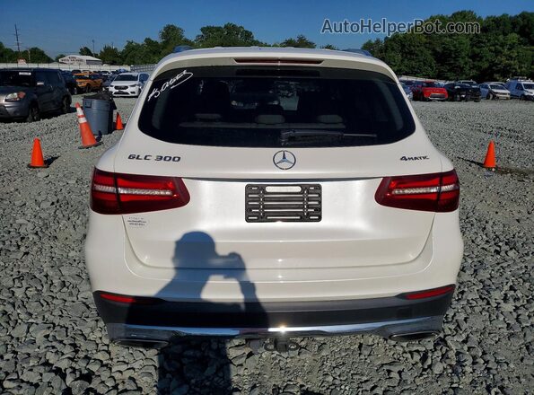WDC0G4KB9JV015743 2018 MERCEDES-BENZ GLC-CLASS White Widok z tyłu