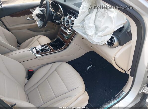 WDC0G5EB1KF593901 2019 MERCEDES-BENZ GLC 350E Silver Սալոնի դիմացի տեսք