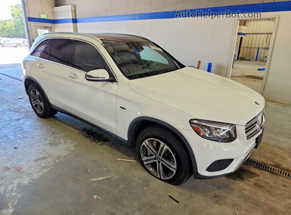 WDC0G5EB2KF529303 2019 MERCEDES-BENZ GLC-CLASS White Przód prawy