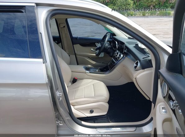 WDC0G8DB0LF740570 2020 MERCEDES-BENZ GLC 300 Tan Front interior view