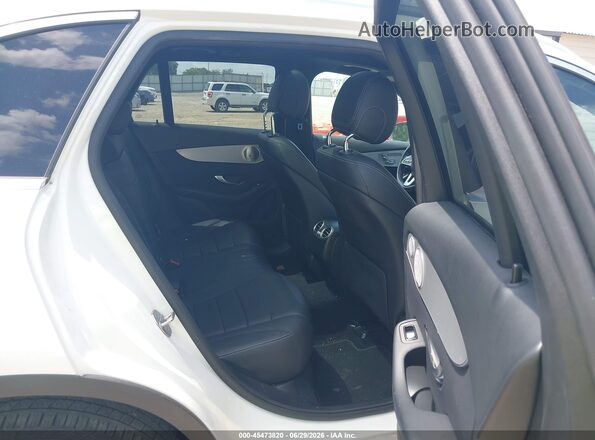 WDC0G8DB1LF675065 2020 MERCEDES-BENZ GLC 300 Белый Вид наклейки с VIN-кодом