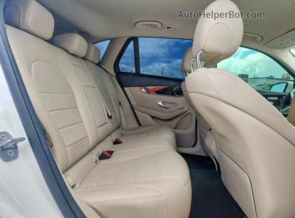 WDC0G8DB6LF672243 2020 MERCEDES-BENZ GLC-CLASS Белый Вид задних сидений