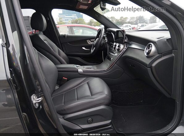 WDC0G8DBXLF719239 2020 MERCEDES-BENZ GLC 300 Black Widok wnętrza z przodu
