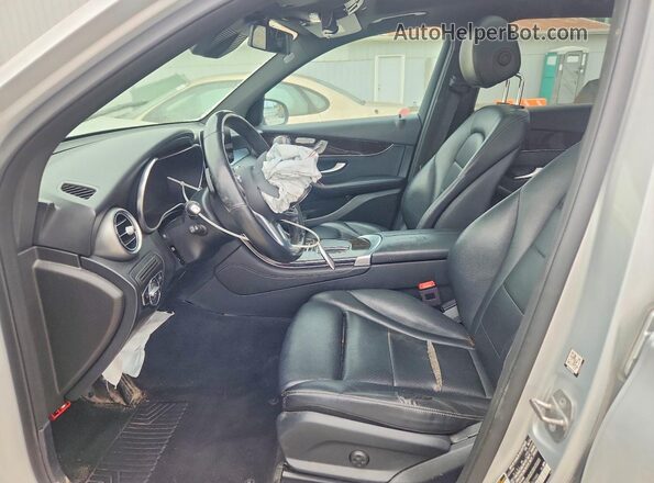 WDC0G8EB1LF672486 2020 MERCEDES-BENZ GLC-CLASS Silver Widok wnętrza z przodu
