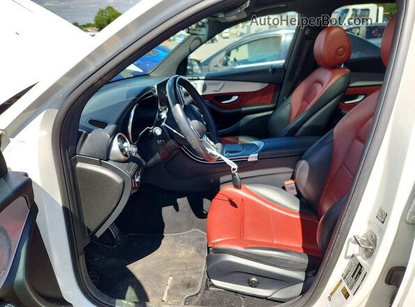 WDC0G8EB7LF699515 2020 MERCEDES-BENZ GLC-CLASS Белый Вид салона спереди