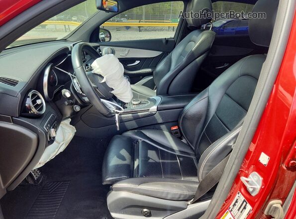 WDC0J4KB3KF658845 2019 MERCEDES-BENZ GLC-CLASS Красный Вид салона спереди