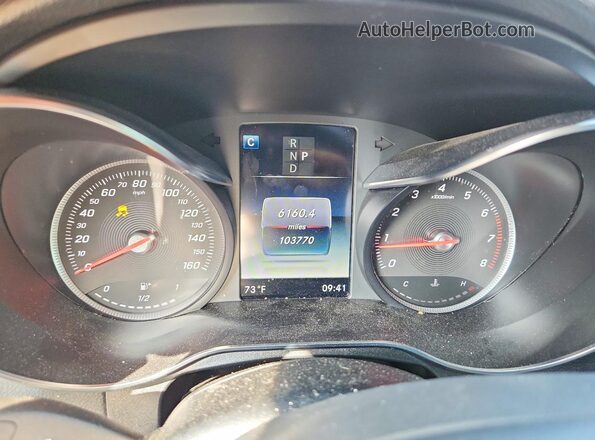 WDC0J4KB4JF461035 2018 MERCEDES-BENZ GLC-CLASS White Սարքավորումների վահանակի տեսք