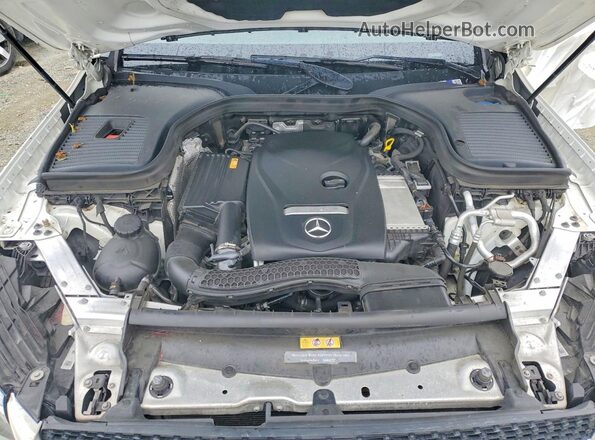 WDC0J4KBXHF257625 2017 MERCEDES-BENZ GLC-CLASS White Widok wnętrza z tyłu