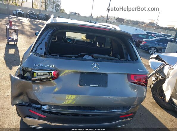 WDC4M4HB6LW004813 2020 MERCEDES-BENZ GLB-CLASS Gray Սարքավորումների վահանակի տեսք