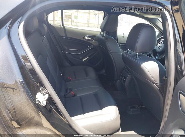 WDCTG4EB0HJ347256 2017 MERCEDES-BENZ GLA 250 Black Вид наклейки з VIN-кодом