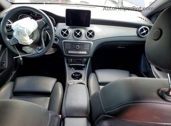 WDCTG4EB0LU022159 2020 MERCEDES-BENZ GLA Black Widok deski rozdzielczej