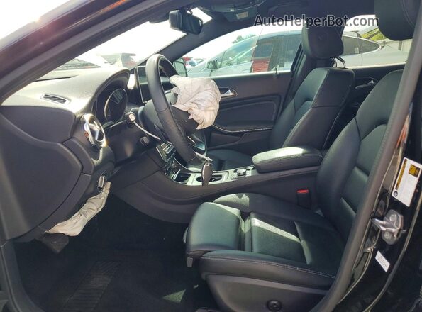 WDCTG4EB0LU022159 2020 MERCEDES-BENZ GLA Black Widok wnętrza z przodu