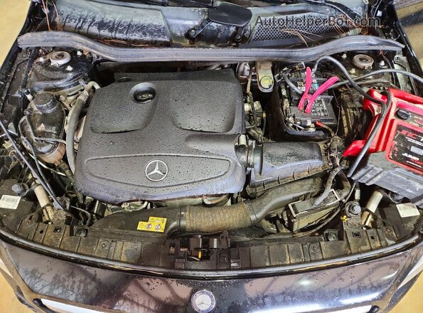 WDCTG4EB1HJ296298 2017 MERCEDES-BENZ GLA Black Widok wnętrza z tyłu