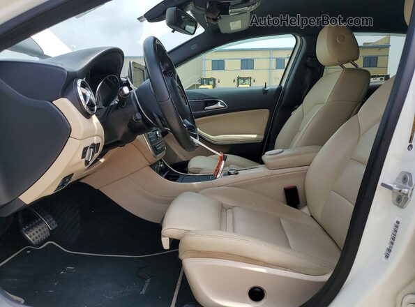 WDCTG4EB2GJ206476 2016 MERCEDES-BENZ GLA White Սալոնի դիմացի տեսք