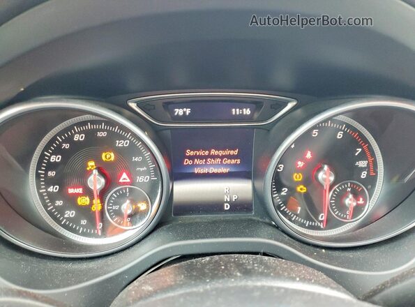 WDCTG4EB2JJ445033 2018 MERCEDES-BENZ GLA White Vista del cuadro de instrumentos