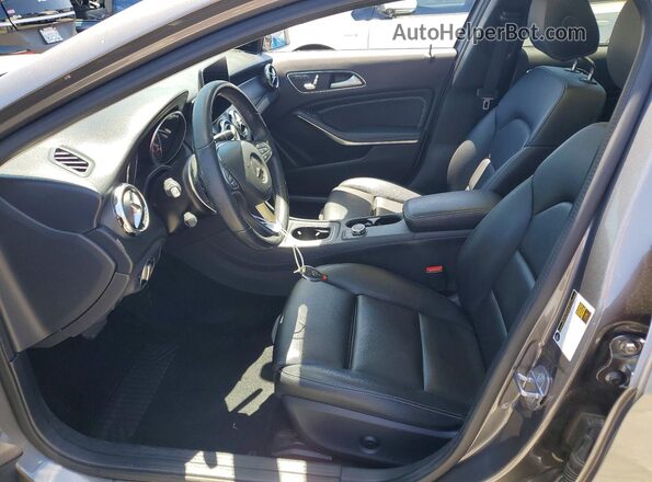 WDCTG4EB2KJ642074 2019 MERCEDES-BENZ GLA Gray Front interior view