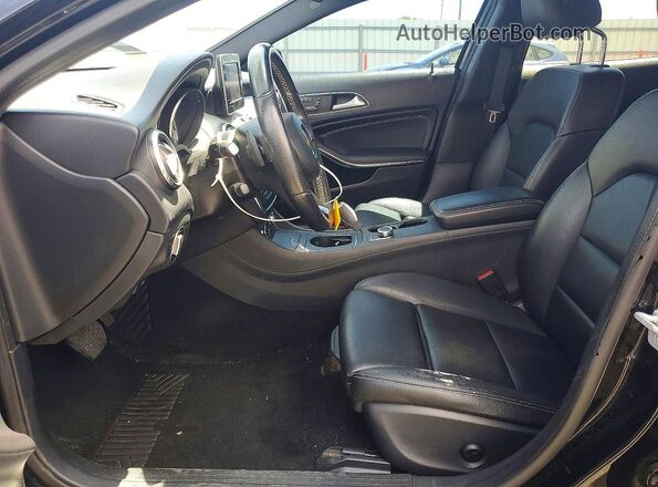 WDCTG4EB3HJ294794 2017 MERCEDES-BENZ GLA Black 