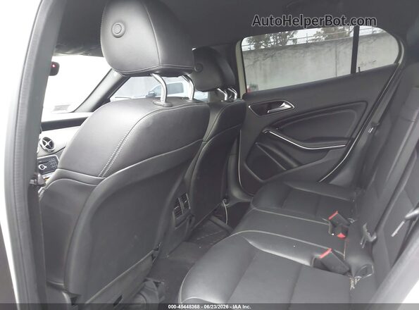WDCTG4EB3JJ467221 2018 MERCEDES-BENZ GLA 250 Белый 