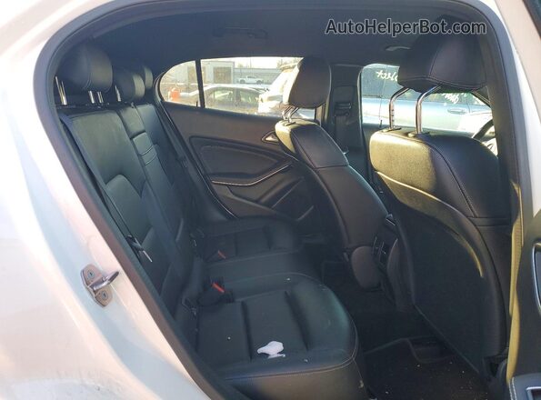 WDCTG4EB3KJ549600 2019 MERCEDES-BENZ GLA White 