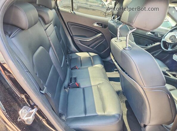 WDCTG4EB3KU010912 2019 MERCEDES-BENZ GLA Black 