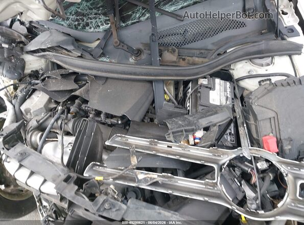 WDCTG4EB4GJ202669 2016 MERCEDES-BENZ GLA 250 Белый Вид сзади