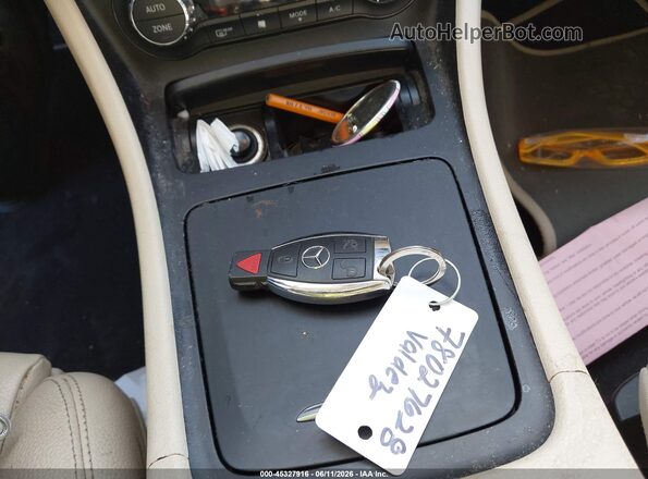 WDCTG4EB4GJ204681 2016 MERCEDES-BENZ GLA 250 Black Widok deski rozdzielczej