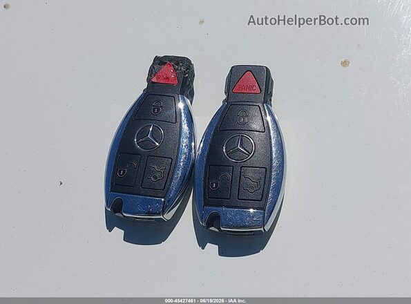 WDCTG4EB4JJ443252 2018 MERCEDES-BENZ GLA 250 White Вид панелі приладів