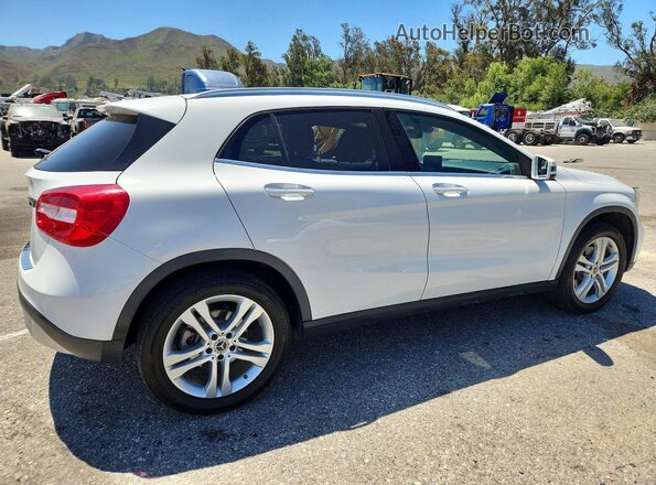 WDCTG4EB4LJ667642 2020 MERCEDES-BENZ GLA White Tył prawy