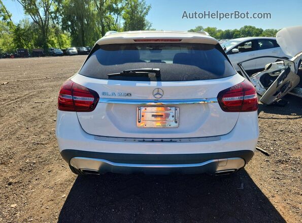 WDCTG4EB6JJ515195 2018 MERCEDES-BENZ GLA White Rear view