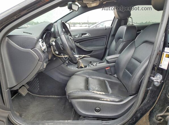 WDCTG4EB6KJ575298 2019 MERCEDES-BENZ GLA Black Вид салону спереду