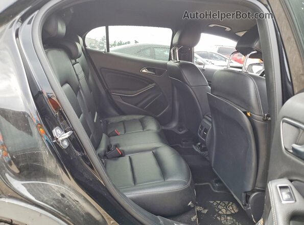 WDCTG4EB6KJ575298 2019 MERCEDES-BENZ GLA Black Вид задньої частини салону
