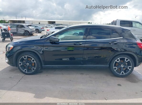 WDCTG4EB6KU016168 2019 MERCEDES-BENZ GLA 250 Black Панорамний вид салону 360°